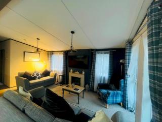 Ailsa Lodge with Hot Tub - York - 9