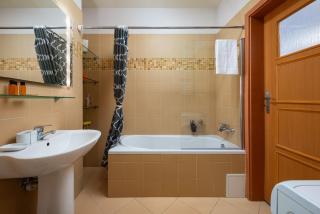 Wyględowska 2-Bedroom Apartment - Warsaw - 8