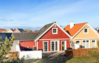 Beautiful Home In Brenderup Fyn - Bro - 0