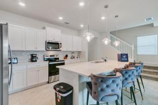 5 Bedrooms 45 Bathrooms Windsor Island 602 Jl - 7