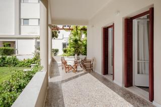 Private house - Garden - Glyfada - Athens - 1