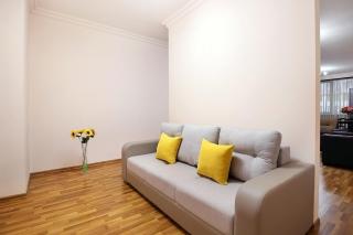 2 Bedroom Apartment on Arami street - Yerevan - 6
