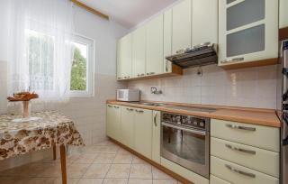 2 Bedroom Stunning Apartment In Pag - Pag - 7