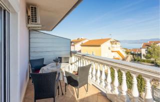 Gorgeous Apartment In Vantacici - Vantačići - 9