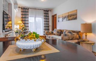 1 Bedroom Amazing Apartment In Medulin - Medulin - 1