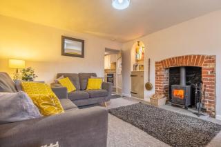 Lovely Cottage - 1