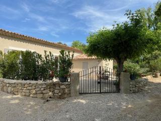 Bastide Provencale - Cadenet - 1