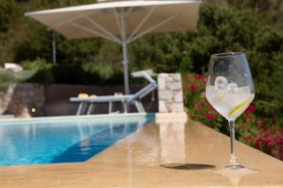 Villa Kastos - Stylish Luxury Villa with Direct Sea Access - 1