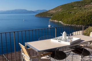 Villa Kastos - Stylish Luxury Villa with Direct Sea Access - 2