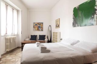Youhosty - Lodi Quater - Milan - 0