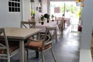 Remodeled & Very Cozy sleeps 12 near Casa Bacardi, Center Unit - Catano - 1