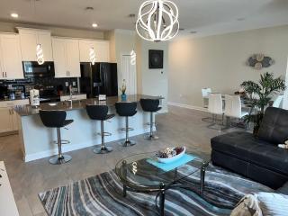 Fascinating 4 bedroom, walking distance to the waterpark - Kissimmee - 9