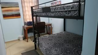 CHIC Family-friendly home sleeps up to 12 People, Right Unit - Catano - 4