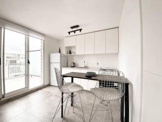 Hermoso y Luminoso Dto en General Paz - 7