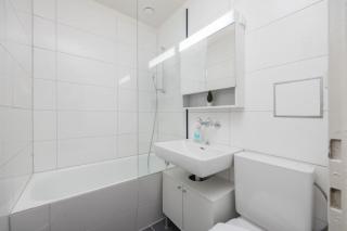 Urban Oasis with Queen Bed and View BE-49 - Zurigo - 9