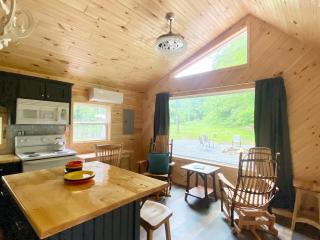 Willow Field Cabin - - 8