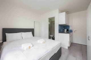 Urban Oasis with Queen Bed and View BE-43 - Zürich - 7