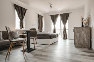 July's Guest House - 1