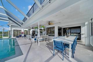 Lake Luxe Equine, Waterfront, Screened-in Pool, Hot Tub - Lake Views! Hosted By Relaxtay - 2