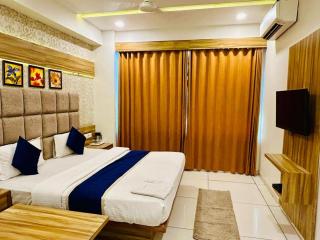 Hotel Royal Fort - Gandhinagar - 1