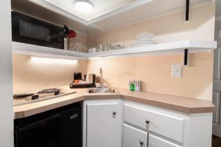 Deluxe Oceanfront King Room 3rd Floor - 6