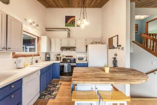 Mountain Escape: with Sauna near Yellowstone - 7