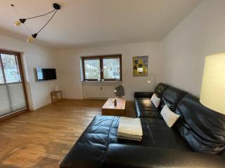 Moderne Ferienwohnung mit Zugspitzblick - 1