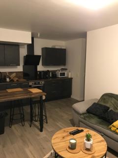 Élégant Appartement proche Commodités - Parfait pour Jeux Olympiques 2024 - Maurepas - 0