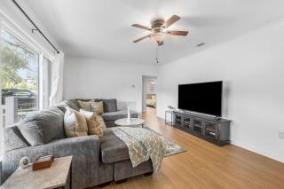 Southern Charm Getaway- 3BR in Park Circle - Charleston - 0
