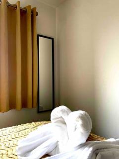 Stunning Private room in a Home - TV, Bathroom & Parking! - 1