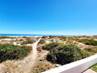 Beach Front Beach House 10 Golden Mile - St Helena Bay - 8