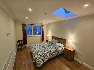 Central Westport Town House - Westport - 9