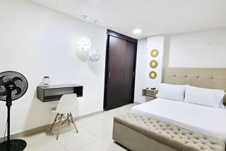 ED SANTO TOMAS LAURELES MEDELLIN - 7