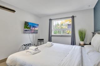 Moira Lake Motel - Madoc - 1