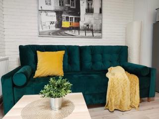 Lemon House - 0