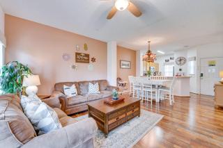 4 Mi to Disney Emerald Island Resort Home! - 5