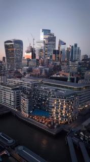 UPPAMOST LUXURY HOME LONDOn - Dagenham - 0