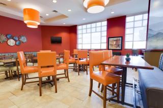 Drury Inn & Suites Greenville - Greenville - 6