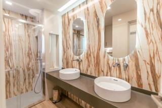 Designer Stay 100sqm, Wood & Marble , 5min to Sea - Platánion - 8
