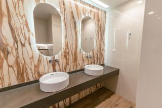 Designer Stay 100sqm, Wood & Marble , 5min to Sea - Platánion - 3