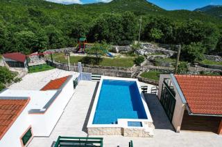 Holiday house with a swimming pool Kotlenice, Zagora - 22219 - Dugopolje - 7