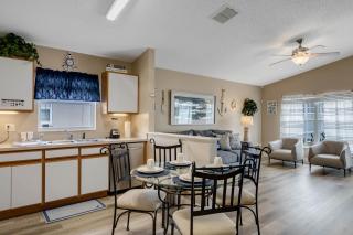 4 Bedrooms- 2 Bathrooms Davenport 168 Ea - Davenport - 5