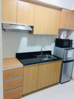 Studio Apartment with pool and gym by The Cusicks - 6