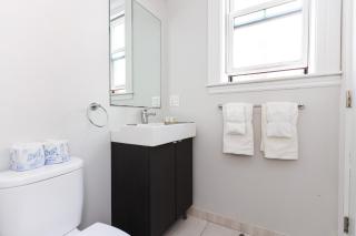 A Stylish Stay w/ a Queen Bed, Heated Floors.. #26 - 6