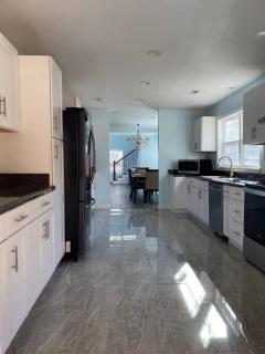 Large 5 Bedroom Home Near Downtown Dalton - 8