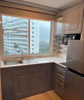 Patong Vacation Rentals - Located in the Heart of Patong, Studio Apartments walking distance to the beach, King Bed, Kitchen, Private Bathroom, Seating Area, 65" Smart TV with Free WIFI - Patong - 3