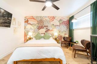 Riverside Glam: Stylish Urban Escape - Reno - 8