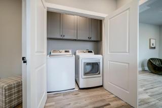 Heights Luxury Home Stunning 4BR - 6