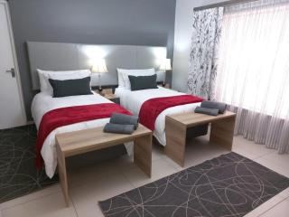 Cronin Luxury Accomodation Room 3 - Kimberley - 9