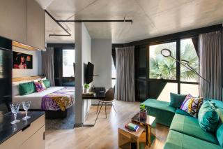 Crystalbrook Vincent - 8